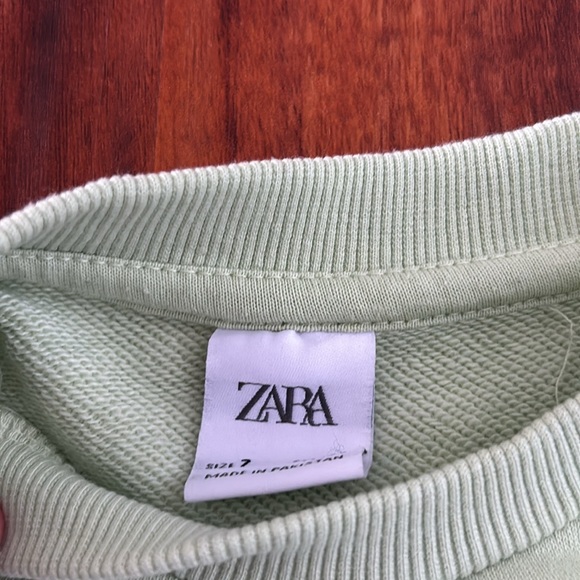 Zara green sweatshirt. Size 7 - Picture 3 of 3